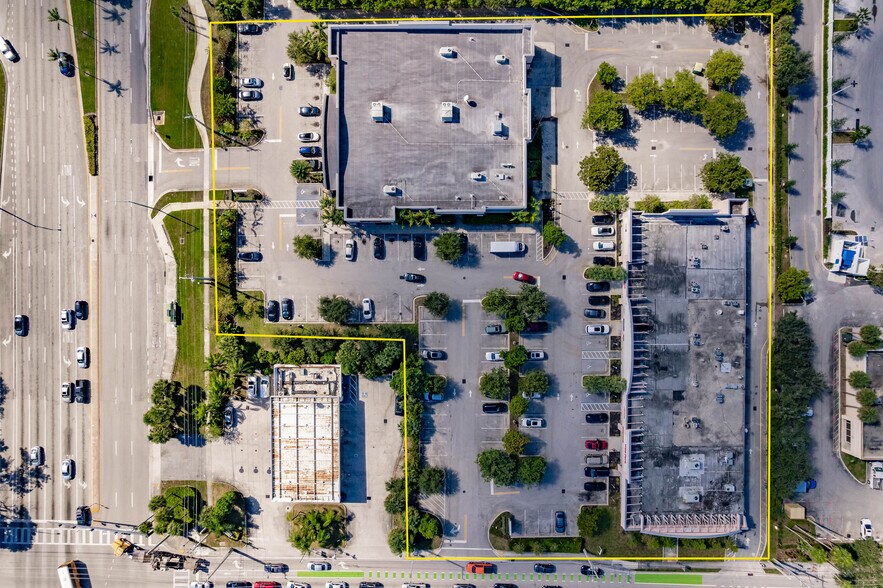 8053 W Oakland Park Blvd, Sunrise, FL à vendre - Photo de l’immeuble – Image 3 sur 20