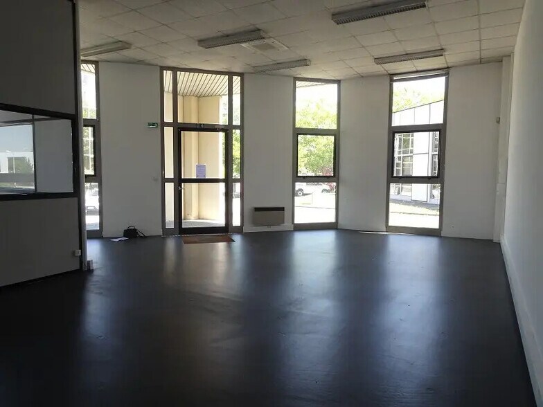 Bureau dans Labège à louer - Photo de l’immeuble – Image 2 sur 7