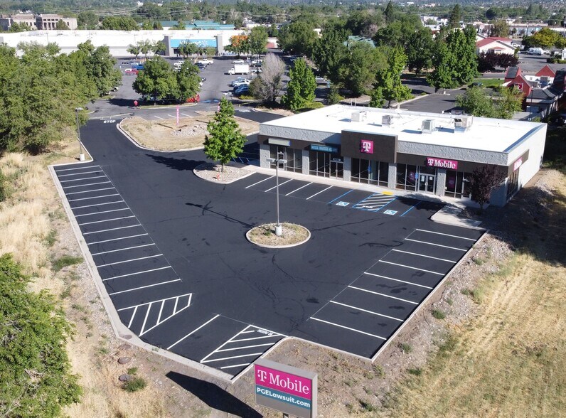 2920 Main St, Susanville, CA à vendre - Photo de l’immeuble – Image 2 sur 7