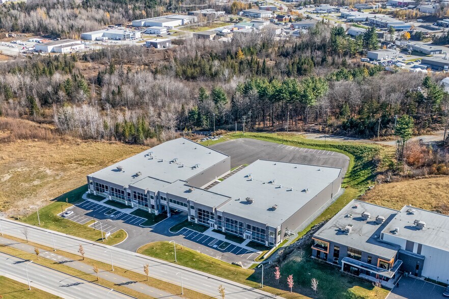 4590-4592 Boul De Portland, Sherbrooke, QC à louer - Photo de l’immeuble – Image 3 sur 18