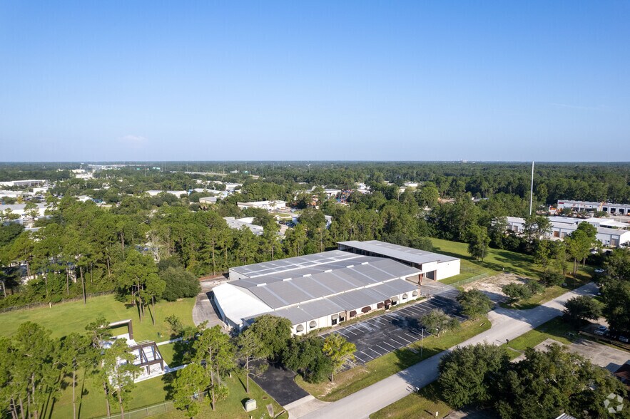 11320 Distribution Ave E, Jacksonville, FL à louer - Aérien – Image 3 sur 22
