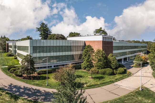Plus de détails pour 120 Long Ridge Rd, Stamford, CT - Bureau à louer