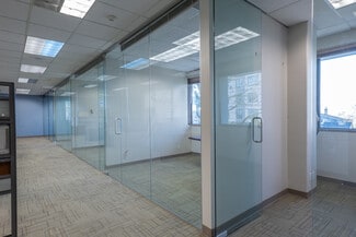 Plus de détails pour 422 6th St, New Westminster, BC - Bureau, Bureau/Médical à louer