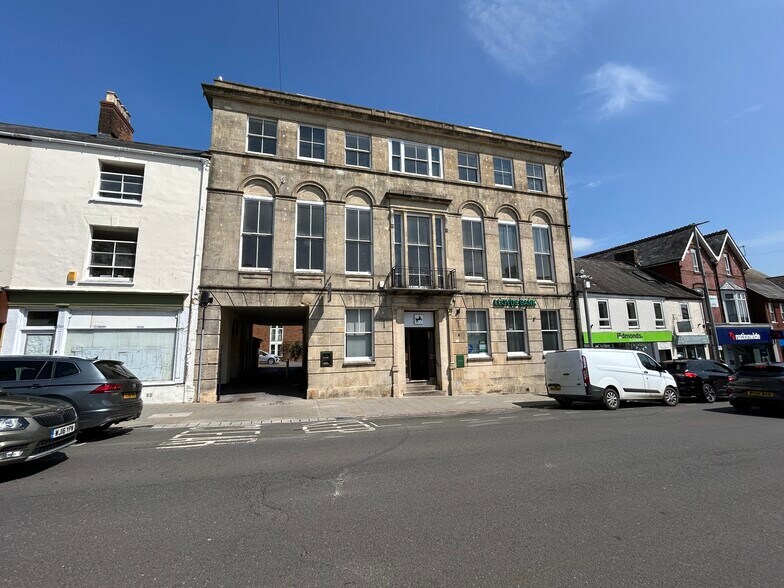 27 Fore St, Chard à louer - Photo de l’immeuble – Image 2 sur 9