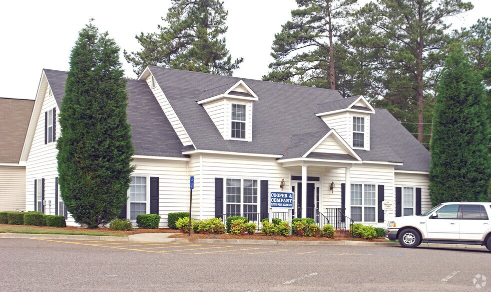 3643 Walton Way Ext, Augusta, GA à louer - Photo principale – Image 1 sur 17
