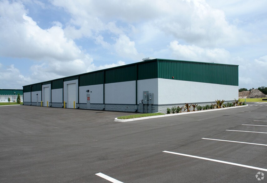 1770 Business Center Ln, Kissimmee, FL à vendre - Photo de l’immeuble – Image 2 sur 23