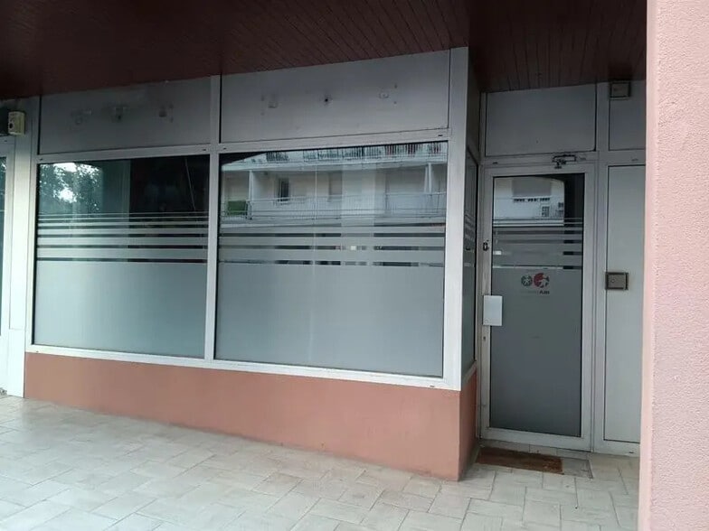 Bureau dans Lyon à louer - Photo de l’immeuble – Image 1 sur 8