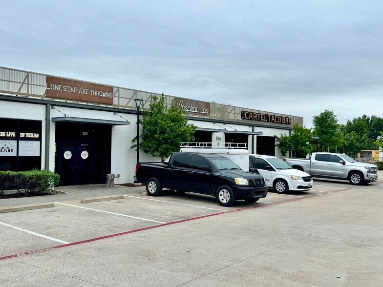 506 E Division St, Arlington, TX à louer - Photo de l’immeuble – Image 2 sur 9