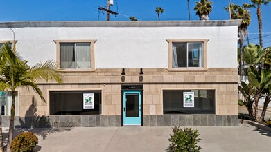 6780-6786 La Jolla Blvd, La Jolla, CA à louer Photo intérieure– Image 1 sur 14