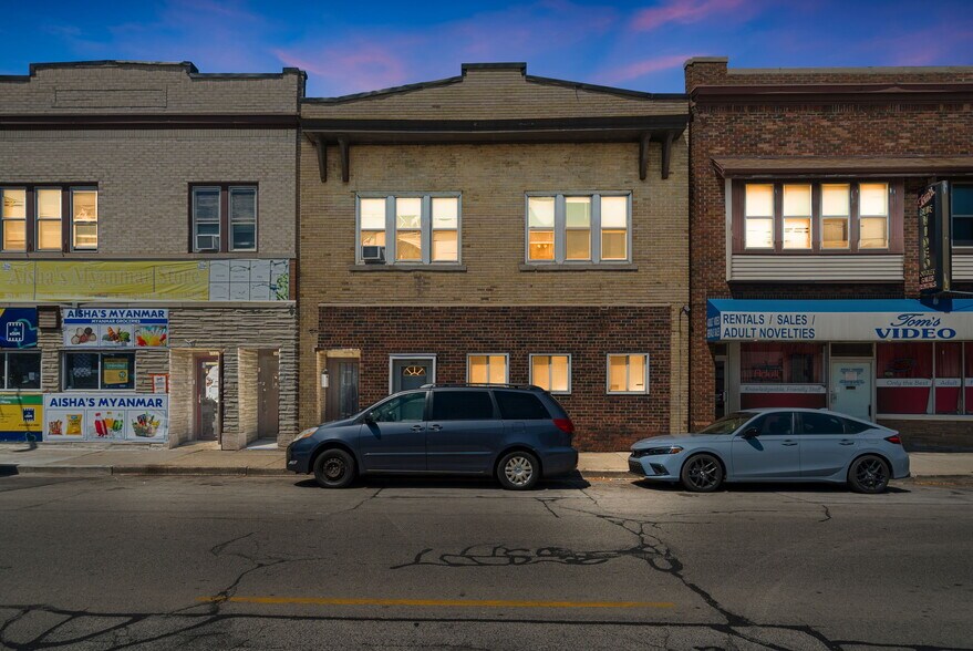 3015 S 13th St, Milwaukee, WI à vendre - Photo de l’immeuble – Image 1 sur 26