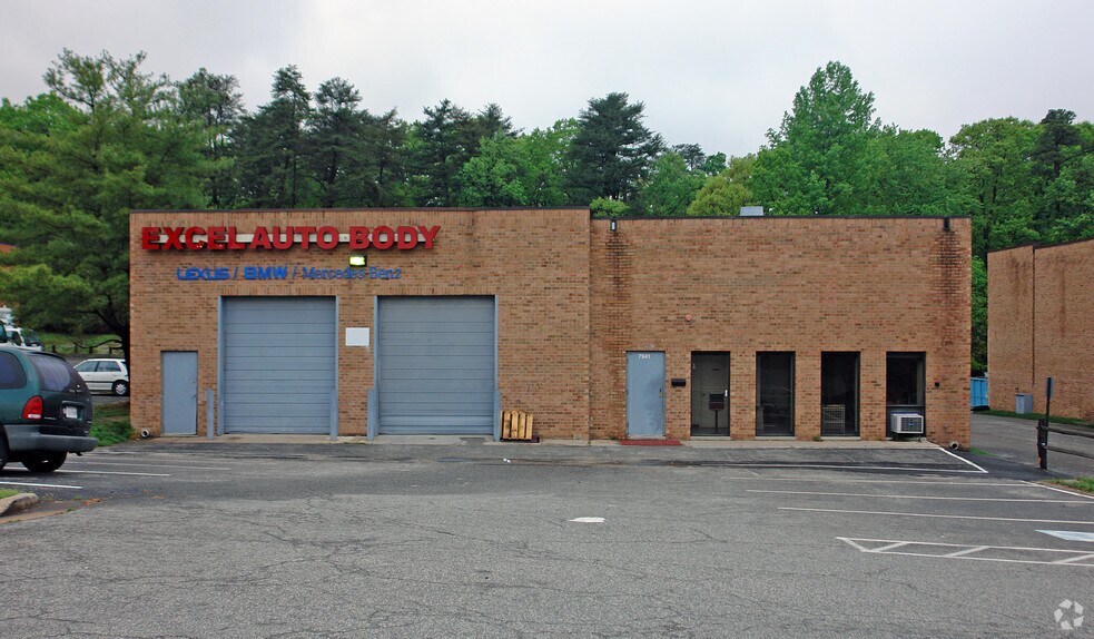 7941 Cluny Ct, Springfield, VA à louer - Photo principale – Image 1 sur 5