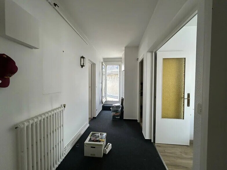 Bureau dans Limoges à louer - Photo de l’immeuble – Image 2 sur 7