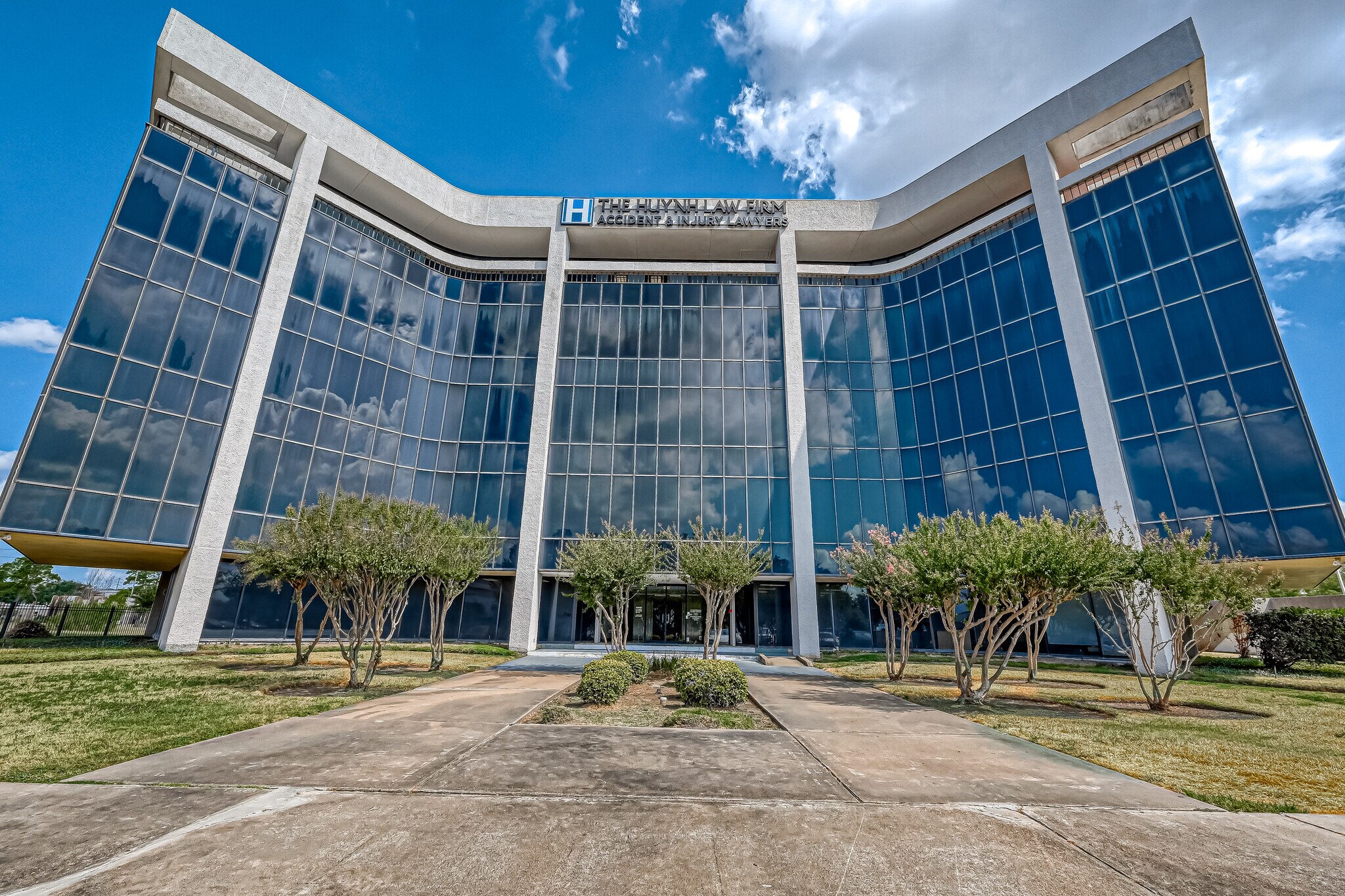 6100 Corporate Dr, Houston, TX à louer Photo de l’immeuble– Image 1 sur 9