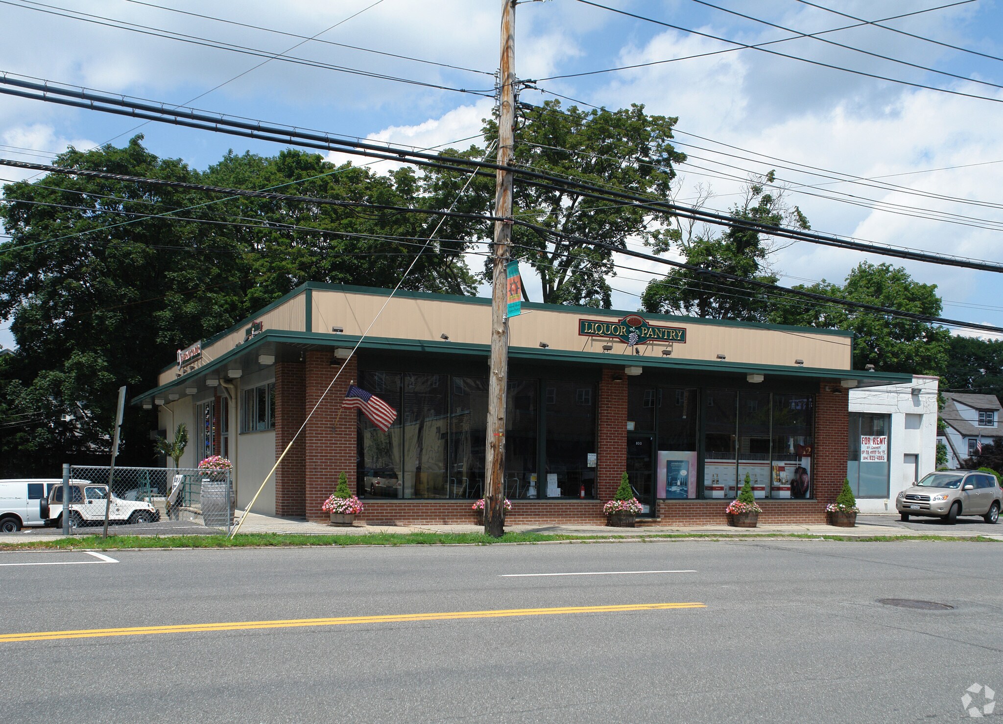 800 E Boston Post Rd, Mamaroneck, NY à vendre Photo de l’immeuble– Image 1 sur 20