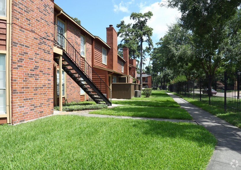 22715 Imperial Valley Dr, Houston, TX à vendre - Photo de l’immeuble – Image 3 sur 65