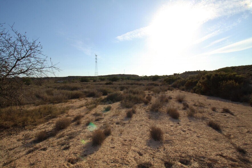 Terrain dans Mutxamel, Alicante à vendre - Photo de l’immeuble – Image 3 sur 10