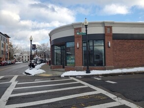 1202-1212 River St, Hyde Park, MA à louer Photo de l’immeuble– Image 2 sur 2