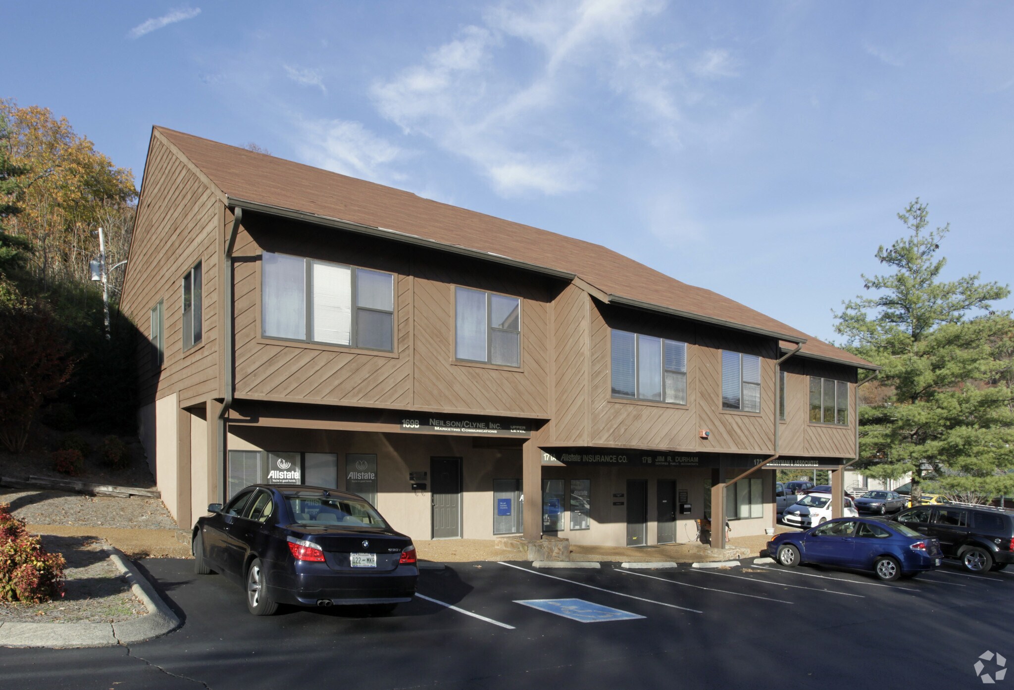 169-177 Belle Forest Cir, Nashville, TN à louer Photo principale– Image 1 sur 3