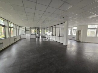 Plus de détails pour 5 Rue Rosa Luxemburg, Éragny - Bureau à louer