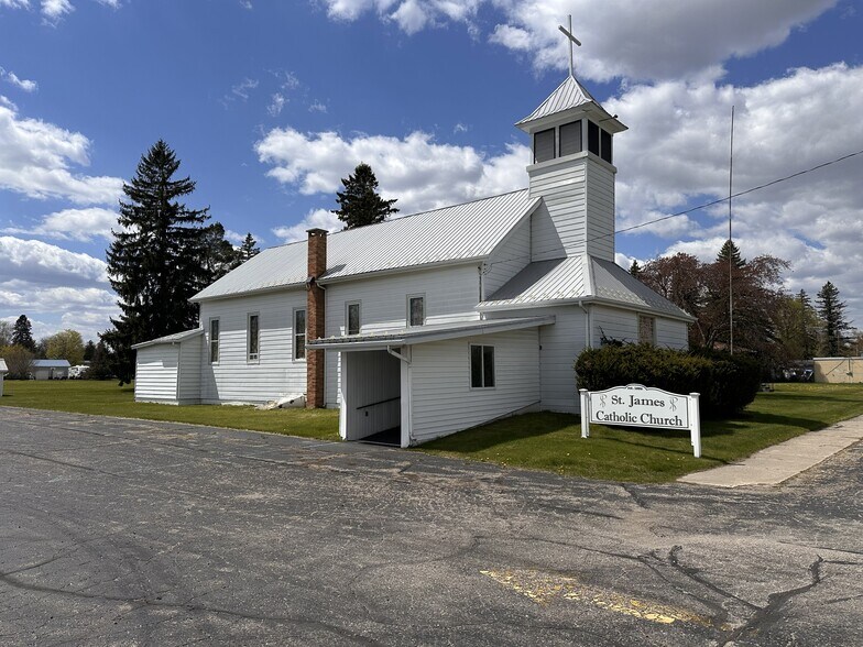 202 E Sherman St, Whittemore, MI à vendre - Photo de l’immeuble – Image 2 sur 60