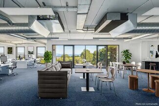 Plus de détails pour 395 Avenue Des Genévriers, La Ciotat - Bureau à louer