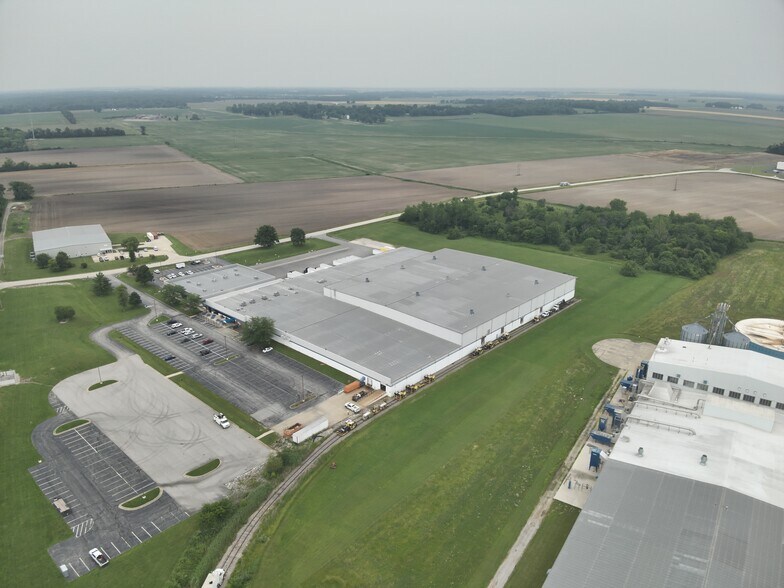 2000 Wolf Industrial Park, Greenville, IL à vendre - Photo de l’immeuble – Image 2 sur 6
