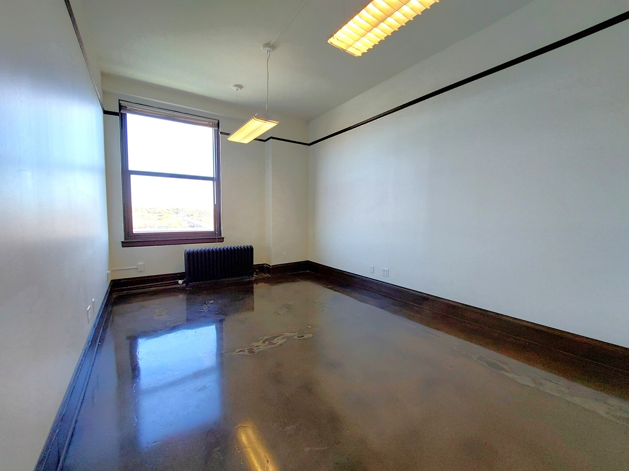 275 4th St E, Saint Paul, MN à louer Photo intérieure– Image 1 sur 3