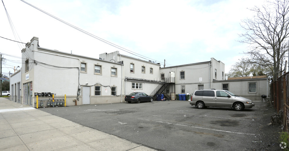 234 Sheridan St, Perth Amboy, NJ à louer - Photo de l’immeuble – Image 3 sur 3