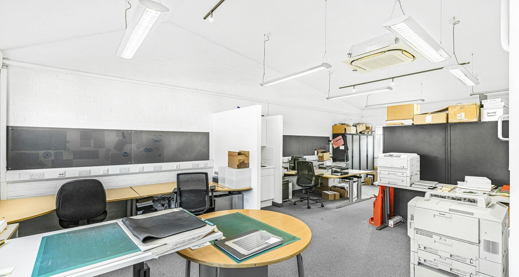 472 Hackney Rd, Londres, LND E2 9EQ - Lot 1 - - Photo intérieure - Image 1 of 4