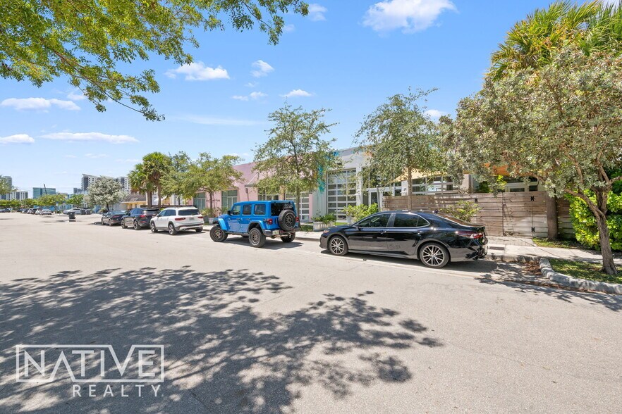 837 NE 2nd Ave, Fort Lauderdale, FL à louer - Photo de l’immeuble – Image 3 sur 21