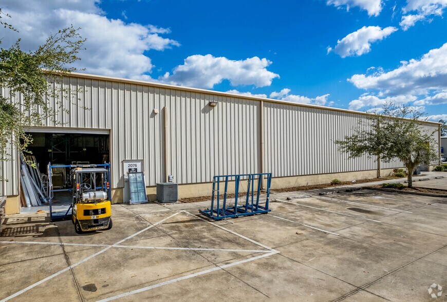 2076 58th Avenue Cir E, Bradenton, FL à vendre - Photo de l’immeuble – Image 2 sur 14