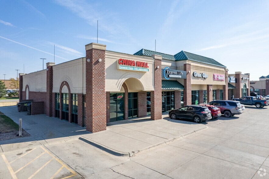 8550 Andermatt Dr, Lincoln, NE à louer - Photo de l’immeuble – Image 2 sur 3
