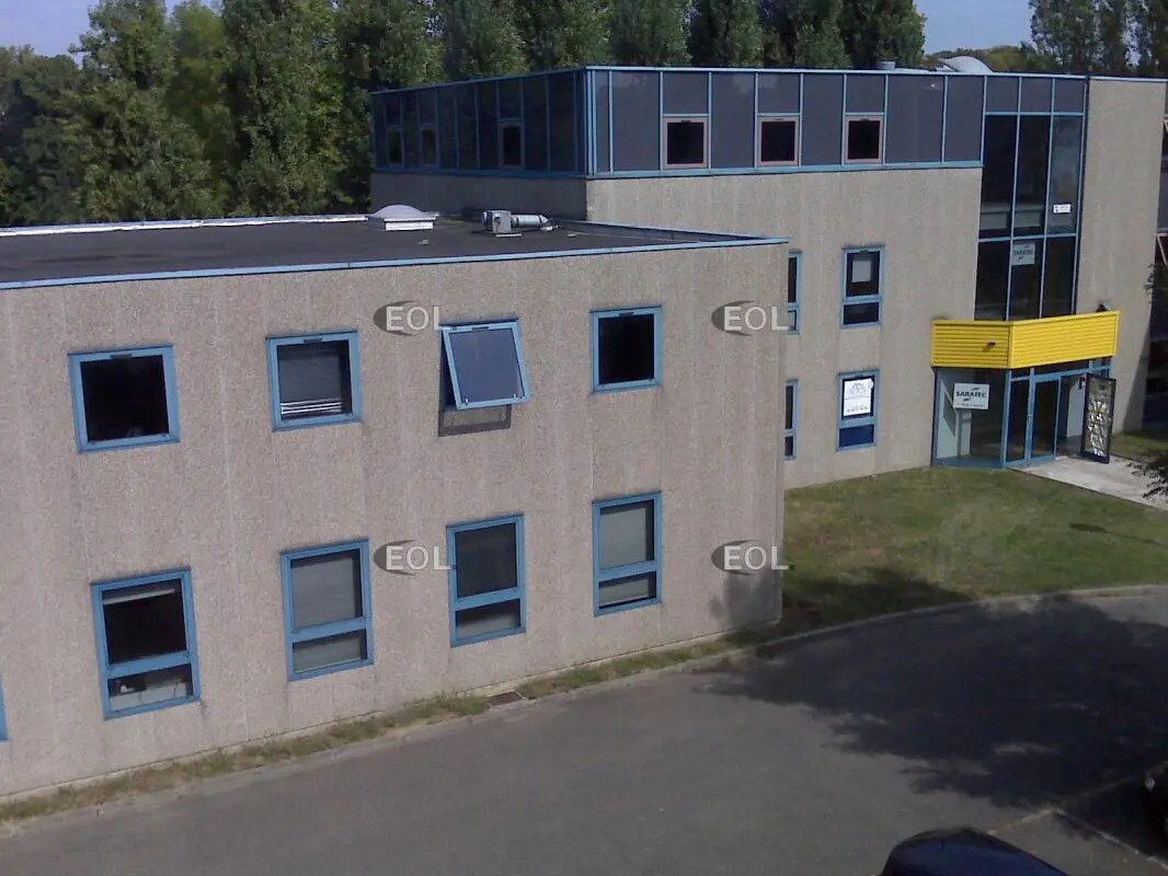 Bureau dans Ris-Orangis à louer Photo de l’immeuble– Image 1 sur 2