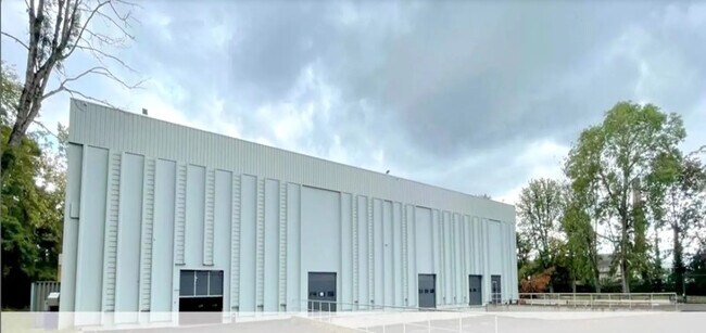 Plus de détails pour Rue D'Epluches, SAINT-OUEN-L'AUMONE - Bureau, Industriel/Logistique à louer