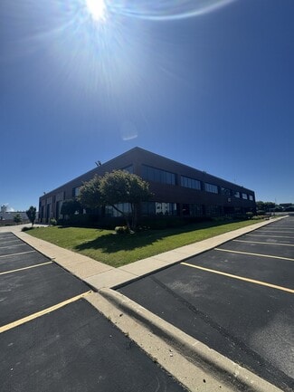 Plus de détails pour 621 Busse Rd, Bensenville, IL - Industriel/Logistique à louer