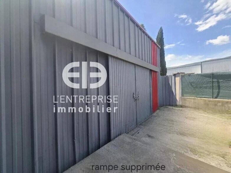 Industriel/Logistique dans Carros à louer - Photo de l’immeuble – Image 1 sur 10