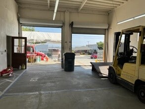 1429 W 130th St, Gardena, CA à louer Photo de l’immeuble– Image 2 sur 4