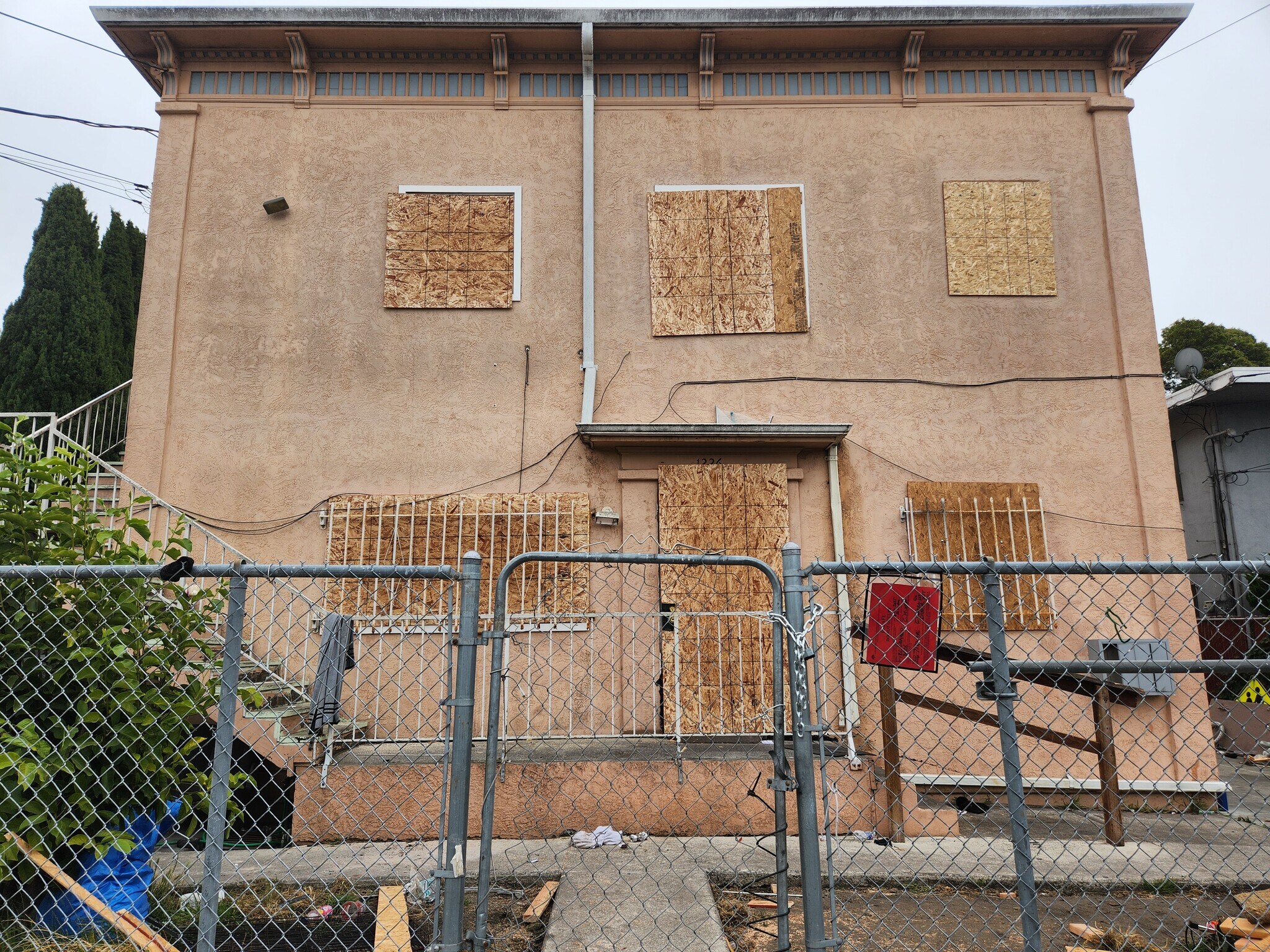 1226 73rd Ave, Oakland, CA à vendre Photo principale– Image 1 sur 14