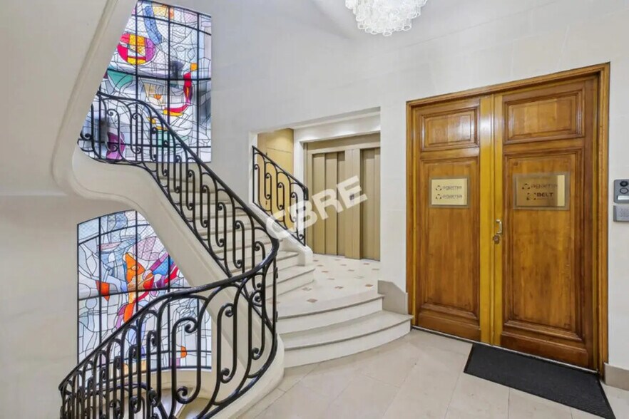Bureau dans Paris à vendre - Photo de l’immeuble – Image 3 sur 10