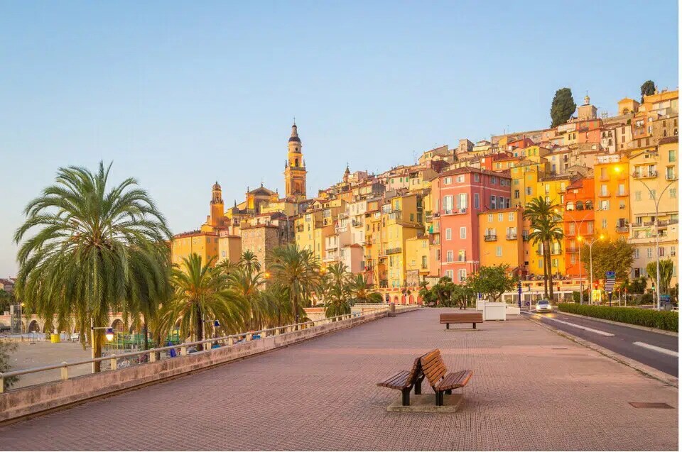 Bureau dans Menton à vendre Photo de l’immeuble– Image 1 sur 2
