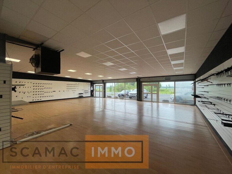 Local commercial dans Dammarie-les-Lys à louer - Photo intérieure – Image 3 sur 8