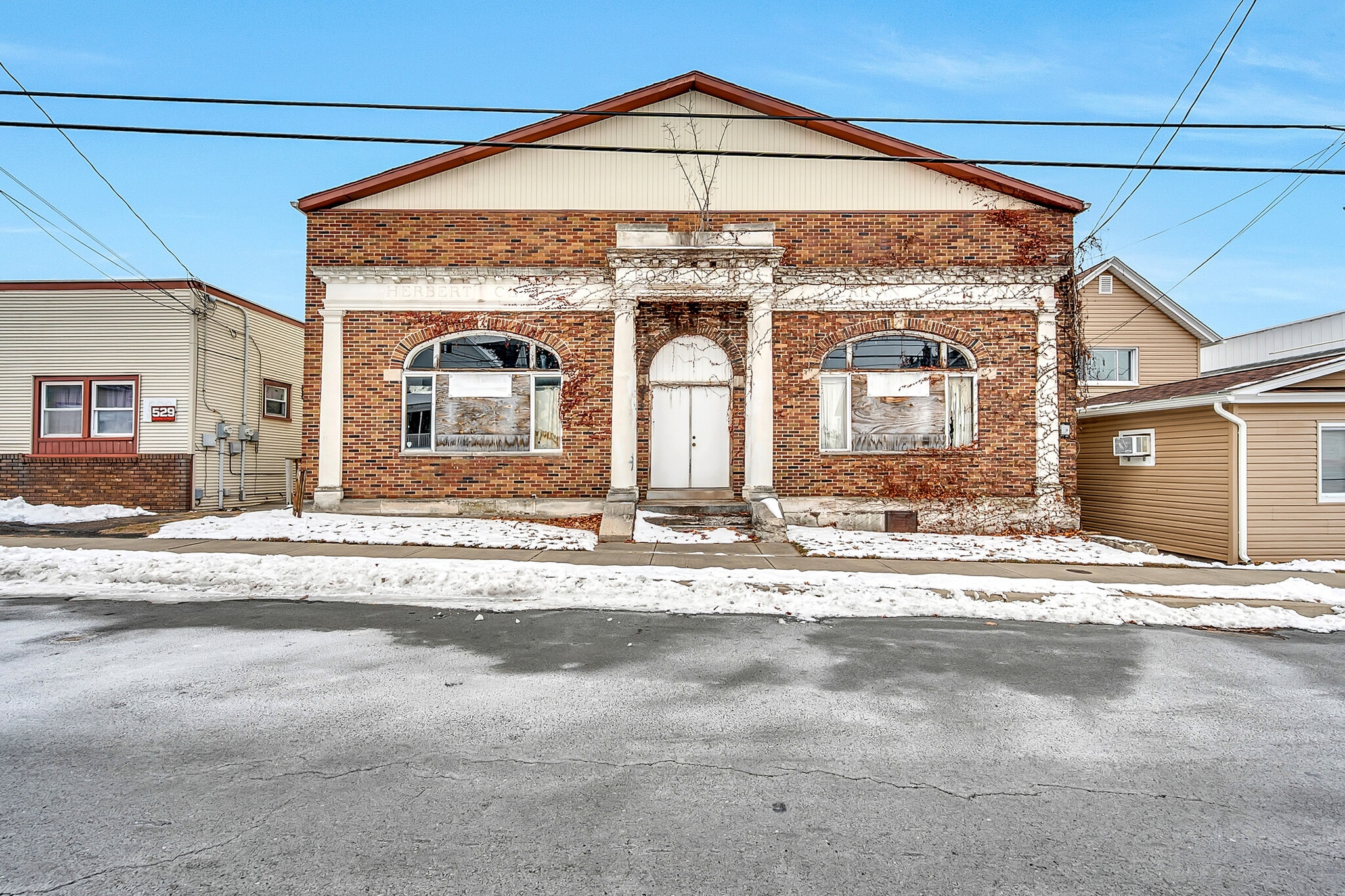 531 George St, Throop, PA à vendre Photo principale– Image 1 sur 9