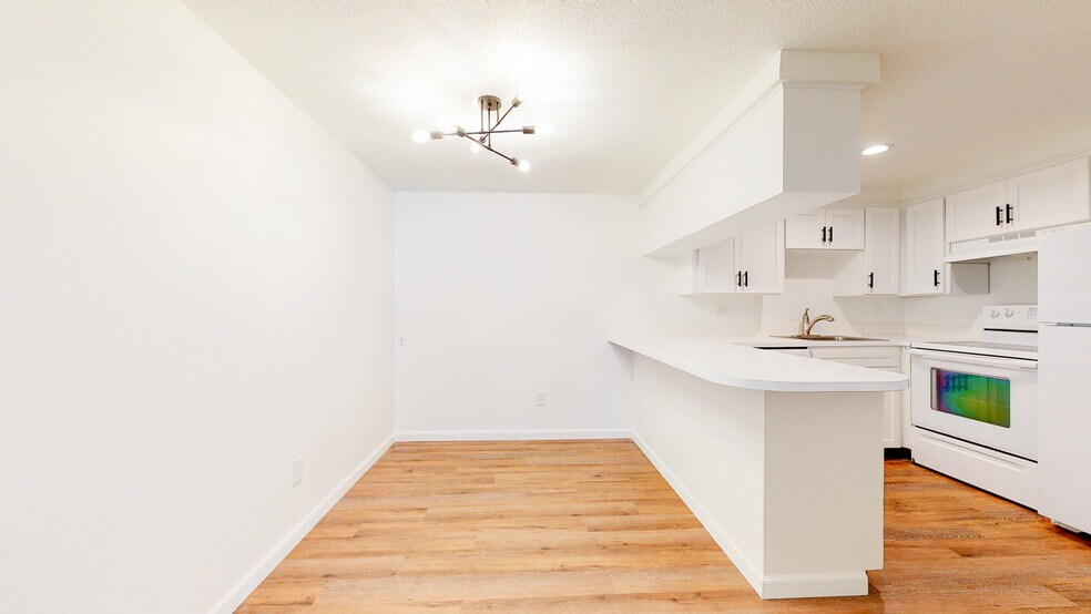 1327 Goethals Dr, Richland, WA à vendre - Photo de l’immeuble – Image 2 sur 7