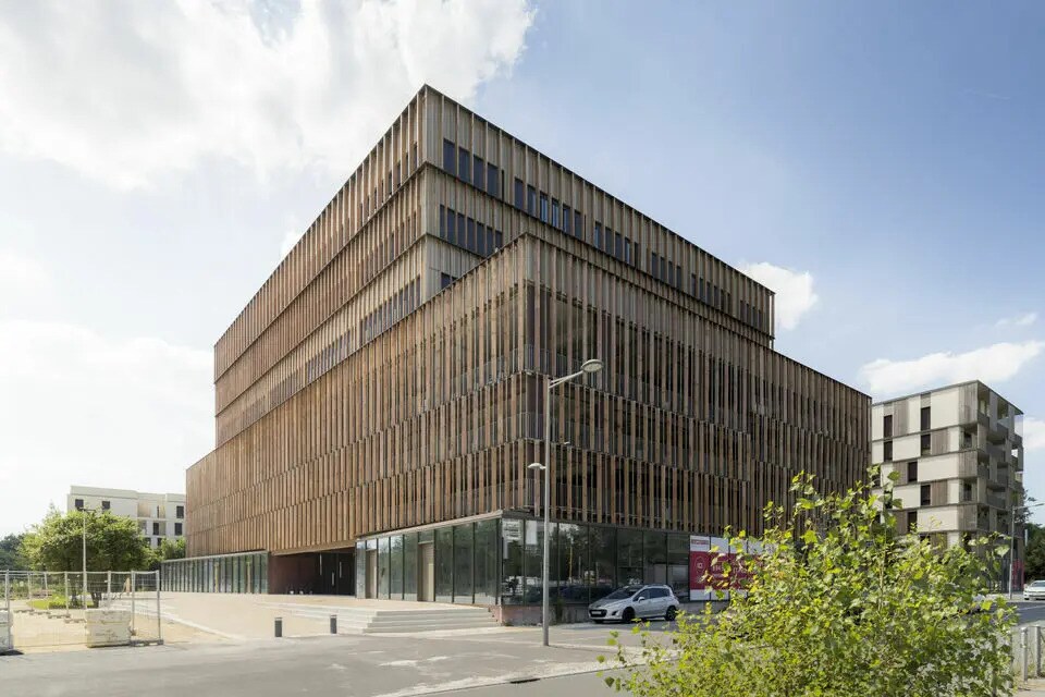 Local commercial dans Bruges à vendre Photo de l’immeuble– Image 1 sur 4