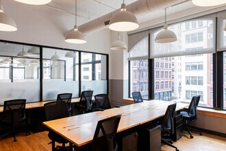 19 Clifford St, Detroit, MI à louer Photo intérieure– Image 1 sur 21