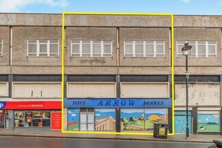 Plus de détails pour 56-57 Newborough, Scarborough - Local commercial à vendre