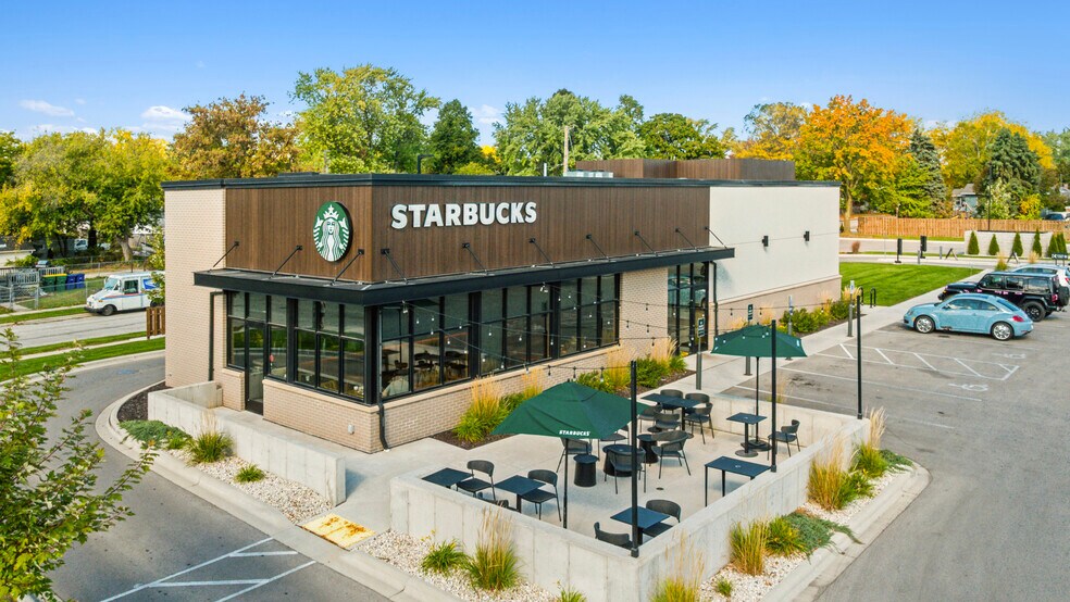 1567 Mason St, Green Bay, WI à vendre - Photo principale – Image 1 sur 11