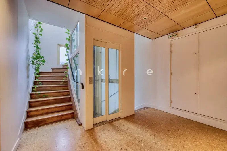 Bureau dans Paris à louer - Photo de l’immeuble – Image 2 sur 16