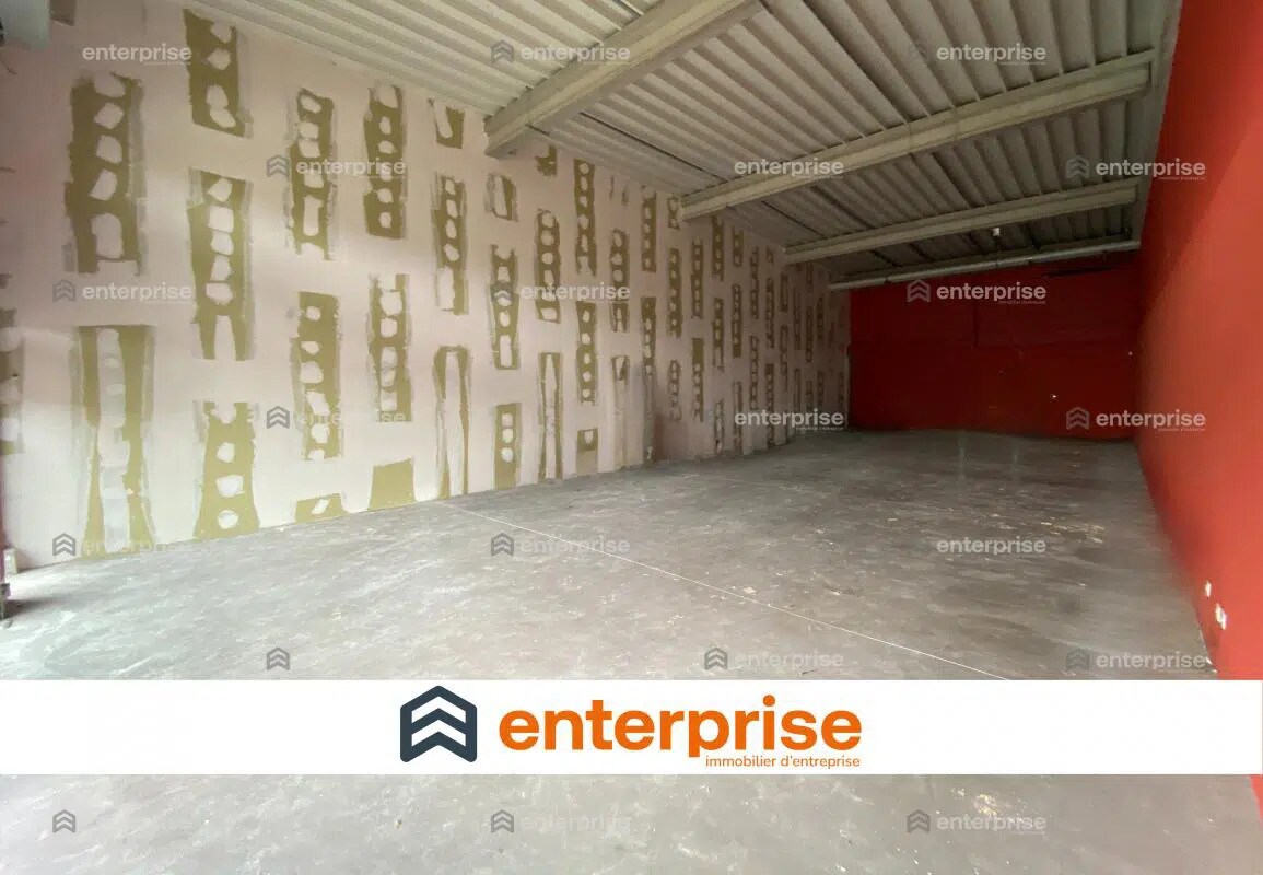 Local commercial dans Venette à louer Photo de l’immeuble– Image 1 sur 7