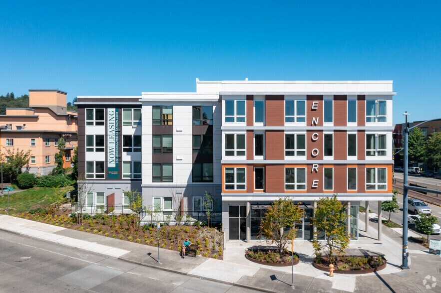 4689 Martin Luther King Jr Way S, Seattle, WA à louer - Photo de l’immeuble – Image 2 sur 11